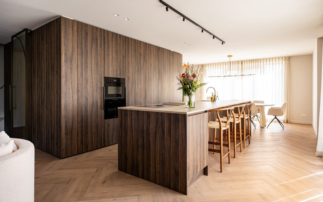 Dark Walnut