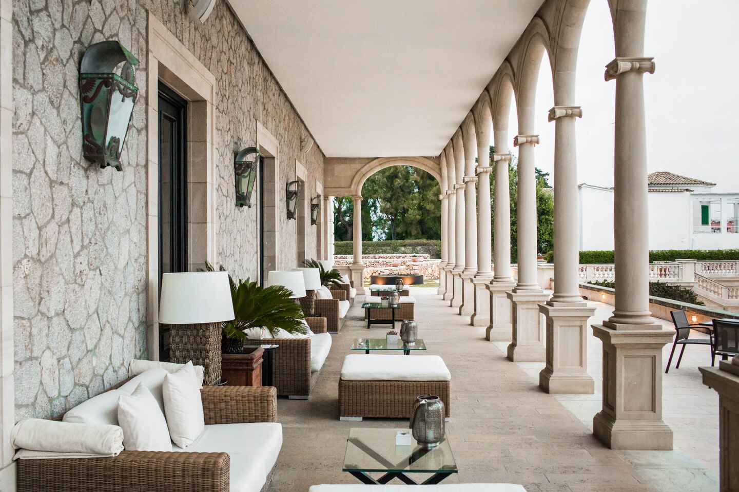 outdoor lounge