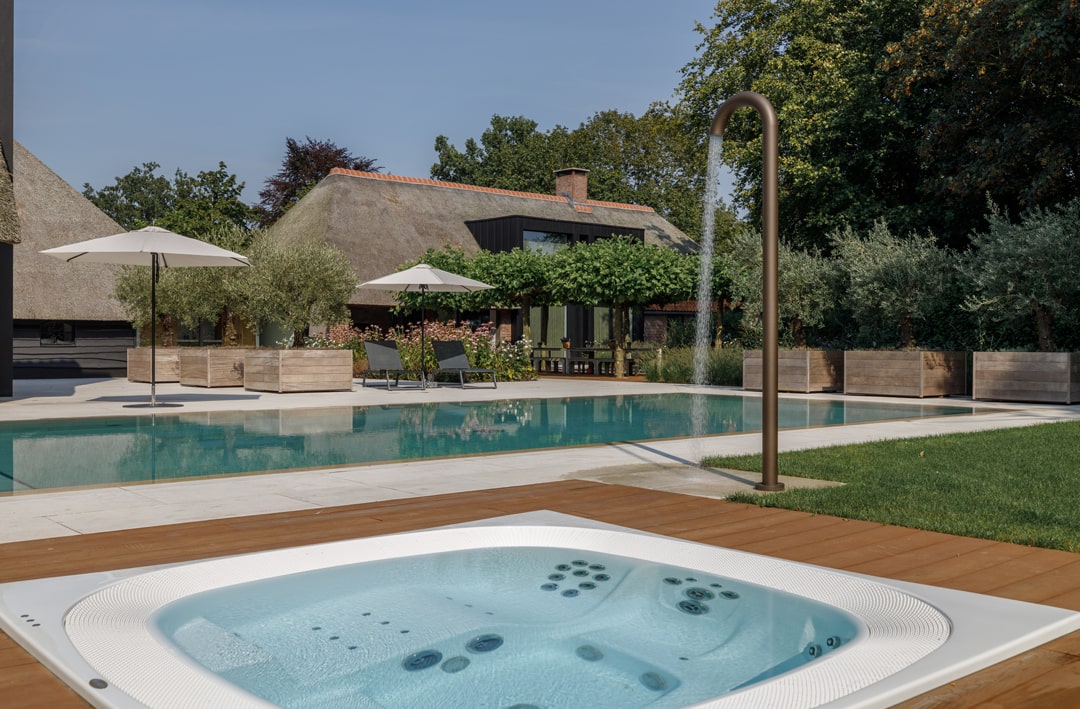 jacuzzi