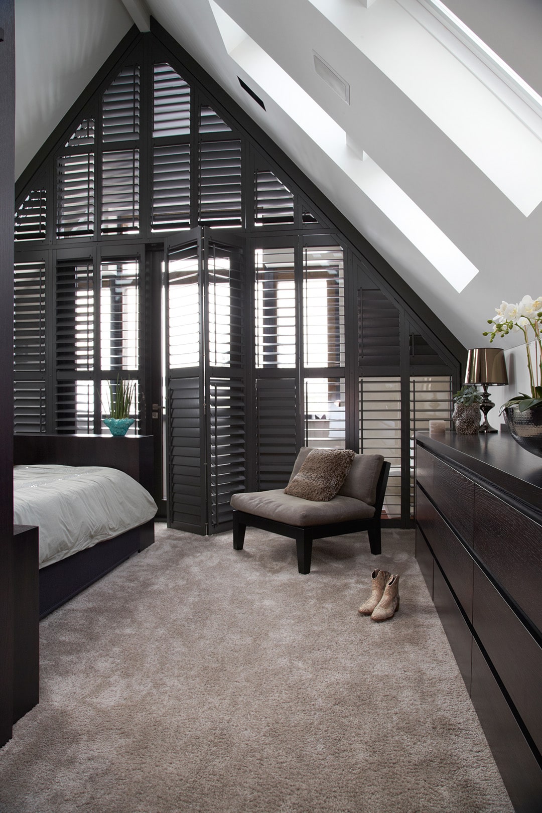 project_2025_zonnelux_Shutters: de ideale raamdecoratie voor jouw bijzondere raamvorm zonwering