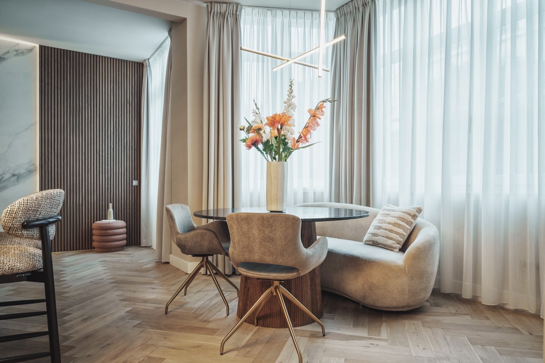 Luxe hedendaags wonen met vleugje grandeur van vroeger - EXCELLENT magazine