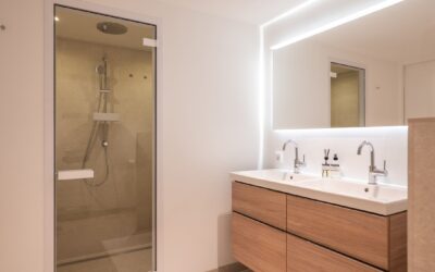 Luxe en rust in een perfect afgewerkte badkamer