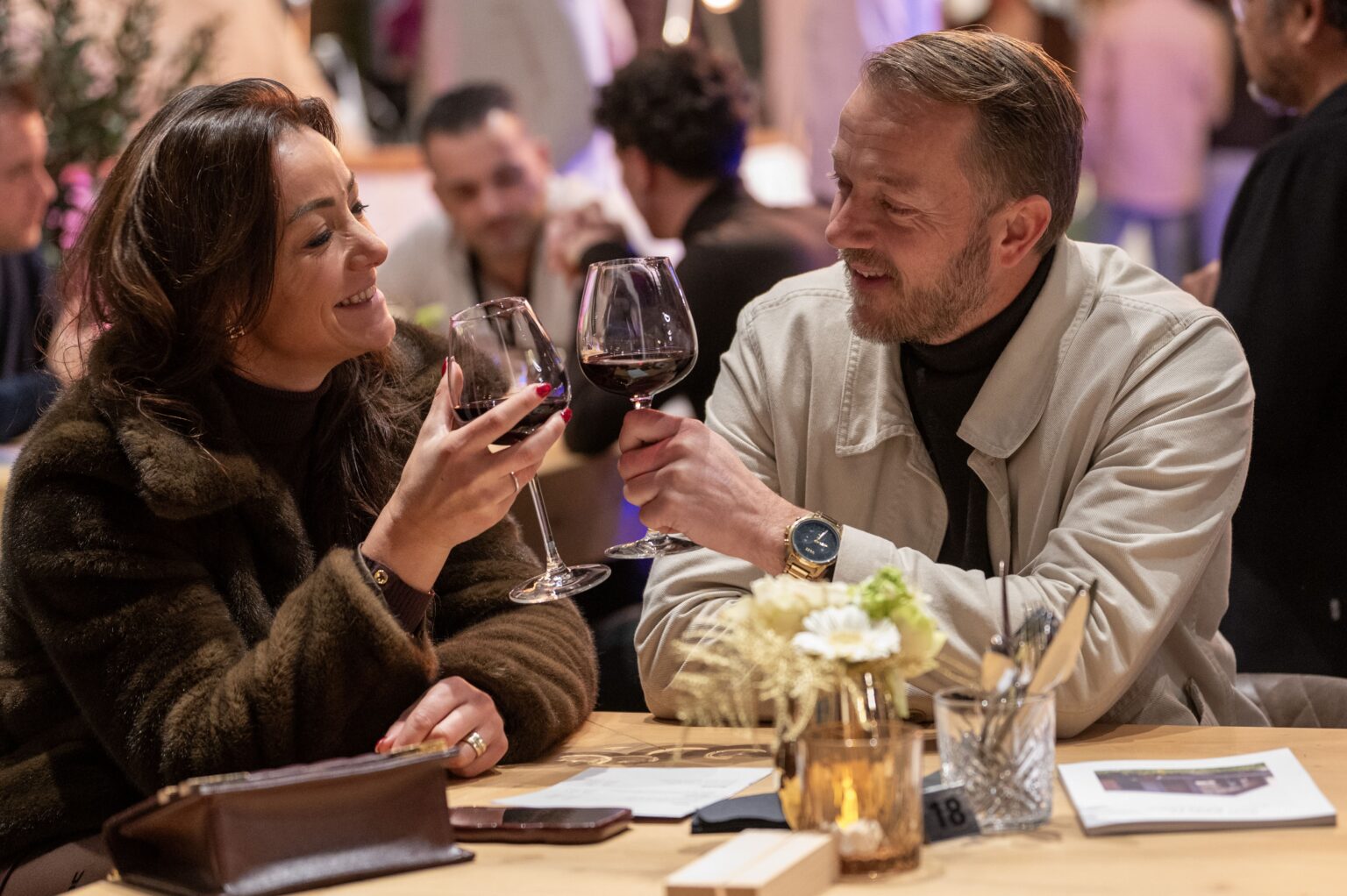 Gasten tijdens een avond op de EXCELLENT Woonbeurs