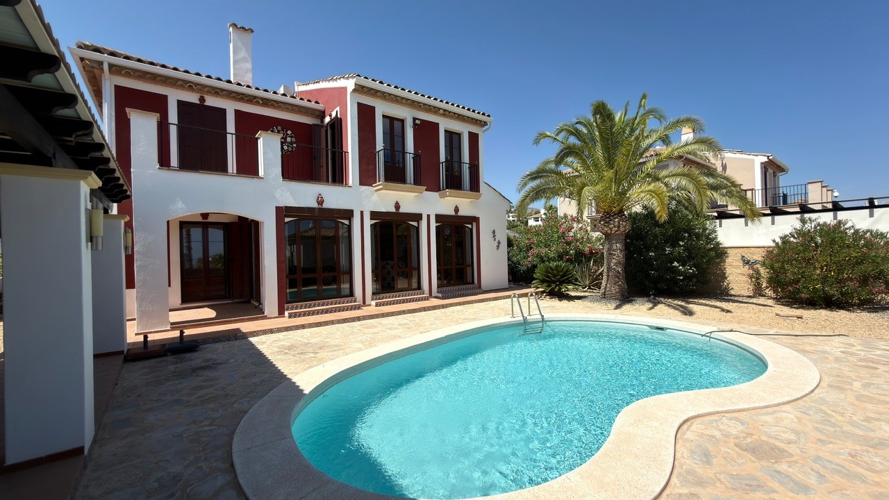zwembad villa