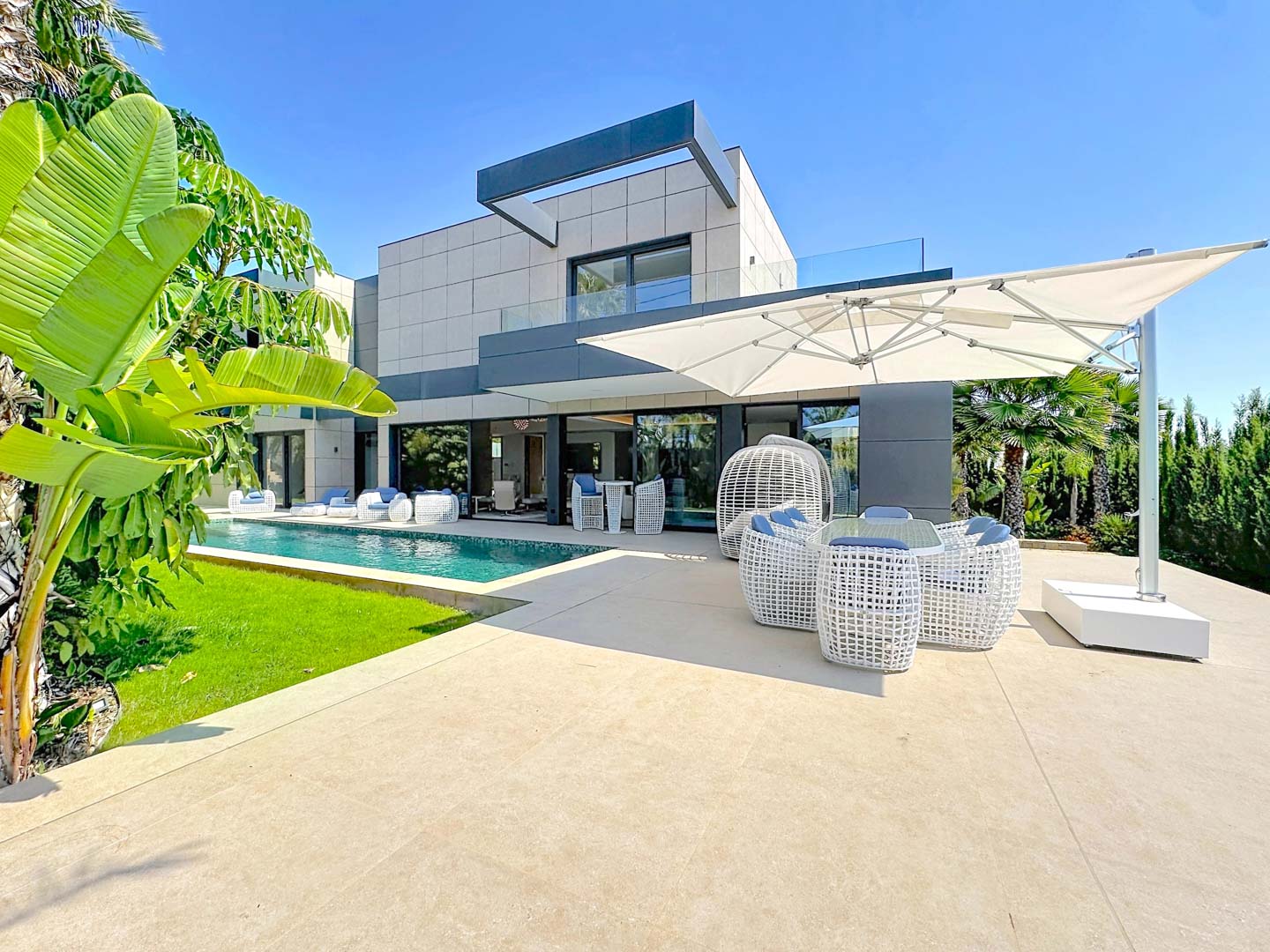 luxe villa