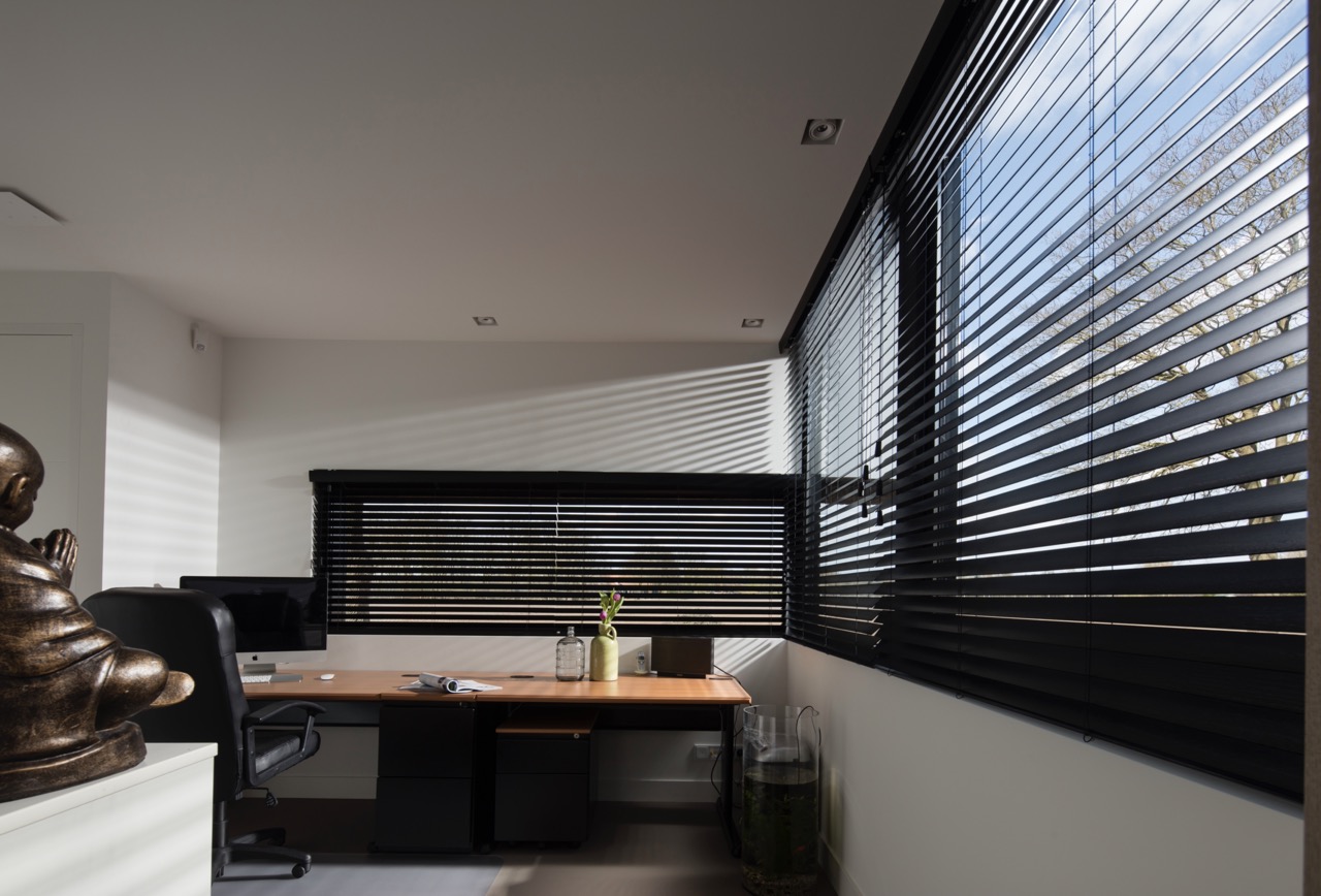 zwarte shutters