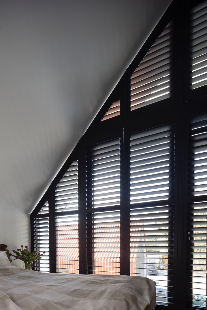 zwarte shutters