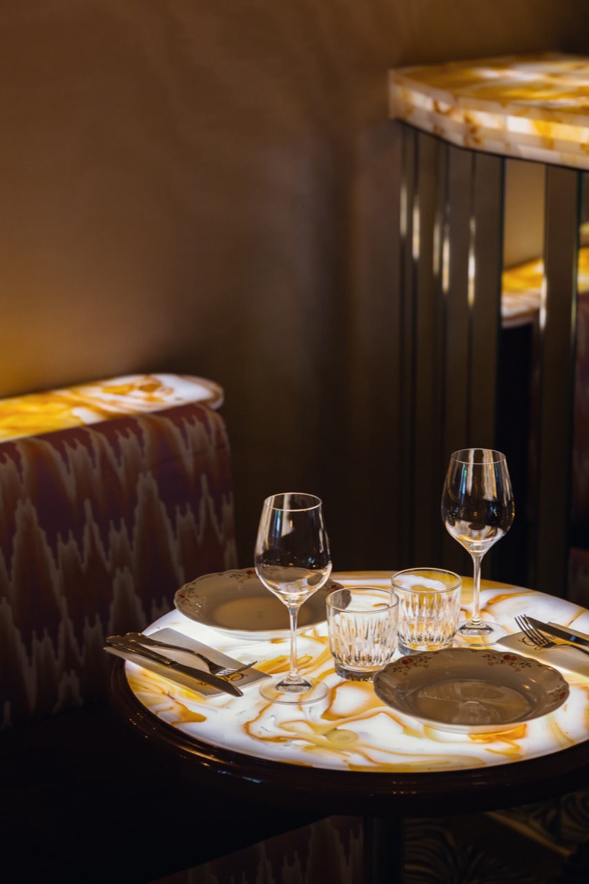 luxe restaurant
