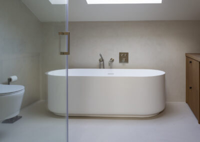 Motion Gietvloeren | Microcementvloeren en wanden badkamer
