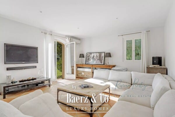 Saint tropez villa interior