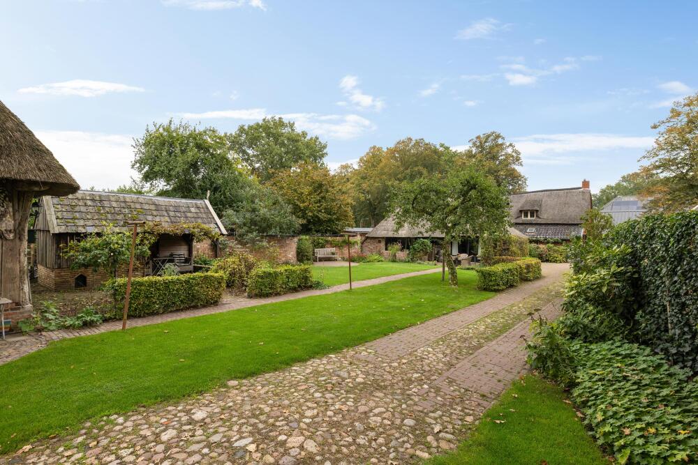 Huis met grote tuin